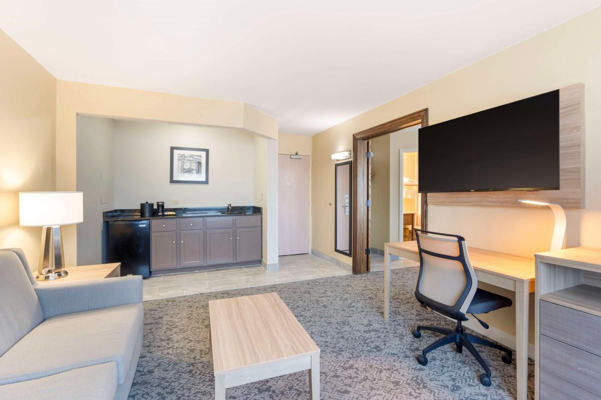 Best Western Glenview - Chicagoland Inn And Suites Exterior photo