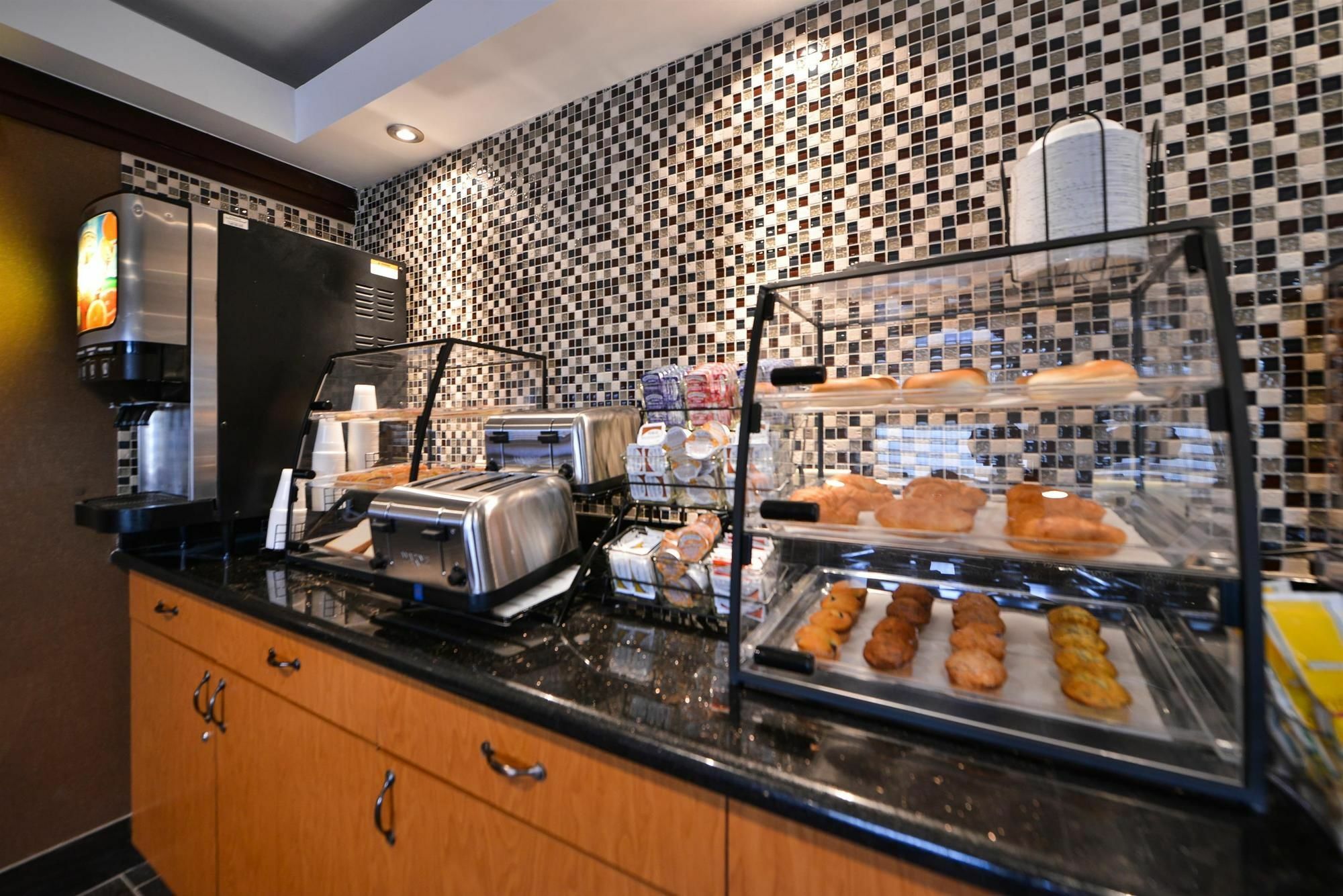 Best Western Glenview - Chicagoland Inn And Suites Exterior photo